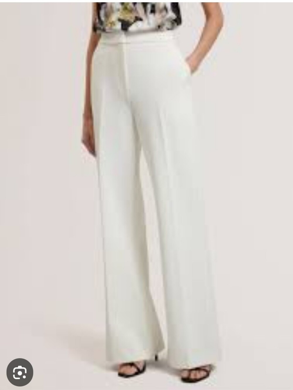 Nwt Ted Baker Dress Pants, Flare  Split Back. Cream.
